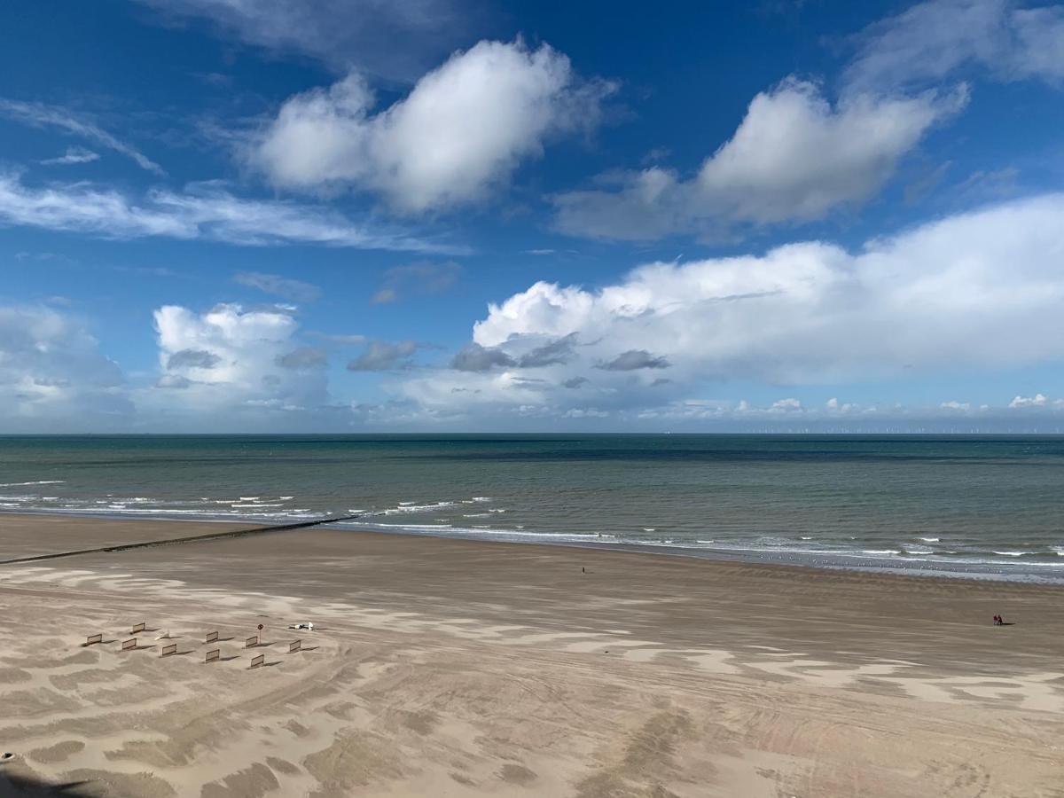 Beach Loft 9 Luxury Appartment With Ocean View Blankenberge Exterior photo